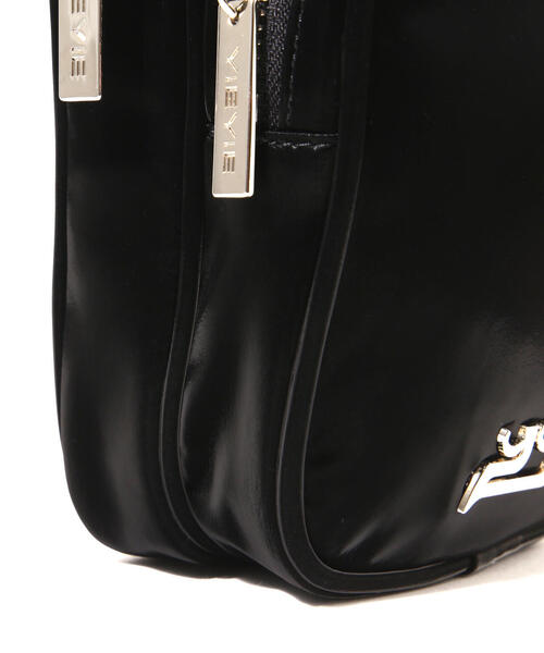 YIE YIE(イエイエ)の「YIE YIE/イエイエ/LUKE CROSSBODY BAG(ボディバッグ/ウエストポーチ・レディース・シルバー/ブラック・F)」の8枚目の写真