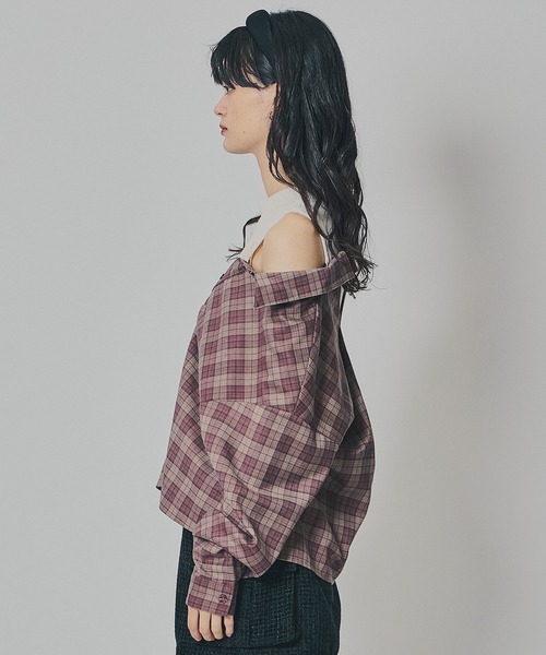REDYAZEL（レディアゼル）の「マルチウェイオフショルチェックシャツ×タンクトップ（シャツ/ブラウス・レディース・ブラウン/グレー/ネイビー・FREE）」の14枚目の写真