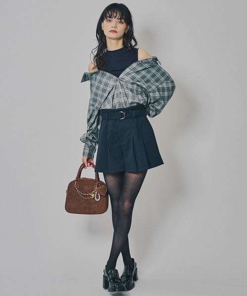 REDYAZEL（レディアゼル）の「マルチウェイオフショルチェックシャツ×タンクトップ（シャツ/ブラウス・レディース・ブラウン/グレー/ネイビー・FREE）」の18枚目の写真