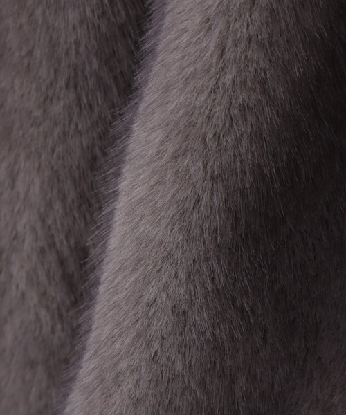 LAUTREAMONT（ロートレアモン）の「リバーシブルファーフーディベスト（その他アウター・レディース・ブラック/ベージュ・9号）」の12枚目の写真