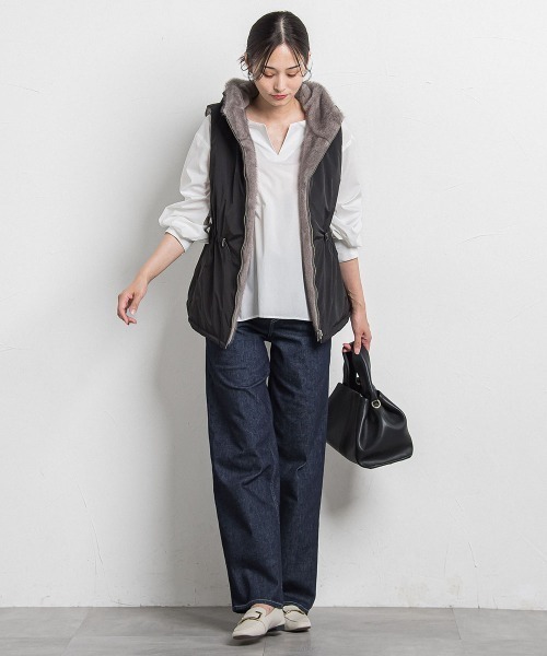 LAUTREAMONT（ロートレアモン）の「リバーシブルファーフーディベスト（その他アウター・レディース・ブラック/ベージュ・9号）」の19枚目の写真