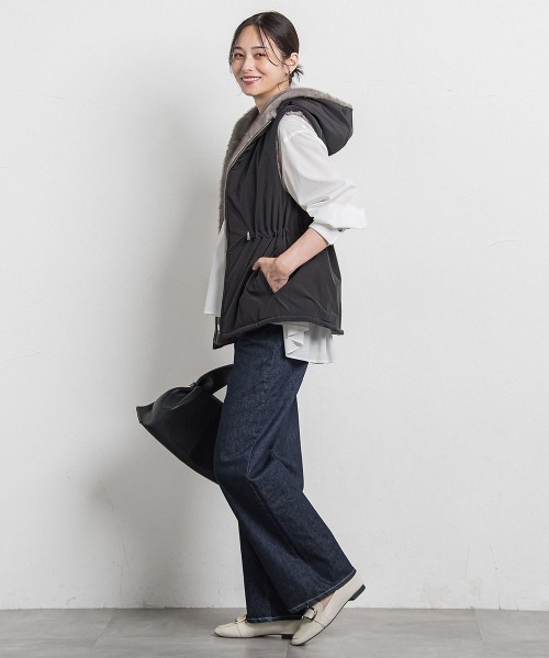 LAUTREAMONT（ロートレアモン）の「リバーシブルファーフーディベスト（その他アウター・レディース・ブラック/ベージュ・9号）」の20枚目の写真