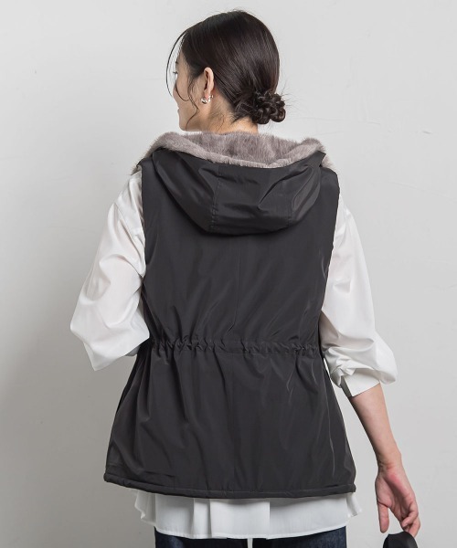 LAUTREAMONT（ロートレアモン）の「リバーシブルファーフーディベスト（その他アウター・レディース・ブラック/ベージュ・9号）」の18枚目の写真