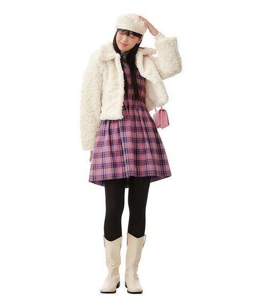 AVANDRESS（アバンドレス ）の「Emilie Fur Jacket IVORY（ムートンコート・レディース・その他・MEDIUM/SMALL）」の14枚目の写真