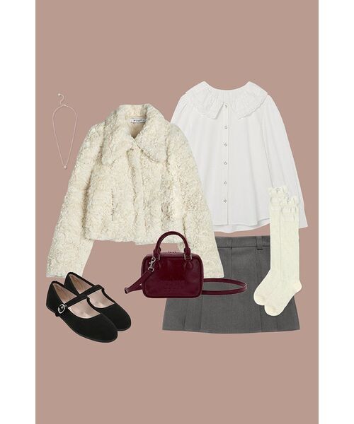 AVANDRESS（アバンドレス ）の「Emilie Fur Jacket IVORY（ムートンコート・レディース・その他・MEDIUM/SMALL）」の12枚目の写真