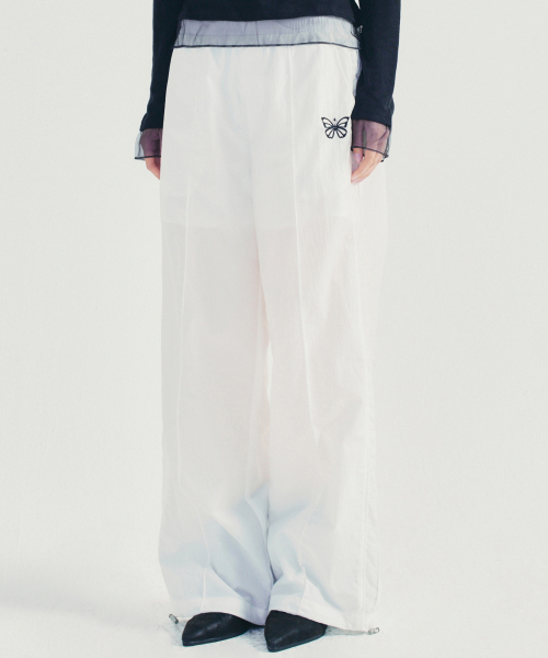 NICK&NICOLE(ニックアンドニコール)の「UTILITY GROOVY TRACKSUIT PANTS_IVORY(スウェットパンツ・レディース・その他・FREE)」の3枚目の写真