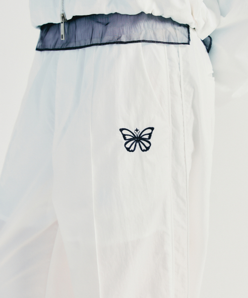 NICK&NICOLE(ニックアンドニコール)の「UTILITY GROOVY TRACKSUIT PANTS_IVORY(スウェットパンツ・レディース・その他・FREE)」の5枚目の写真