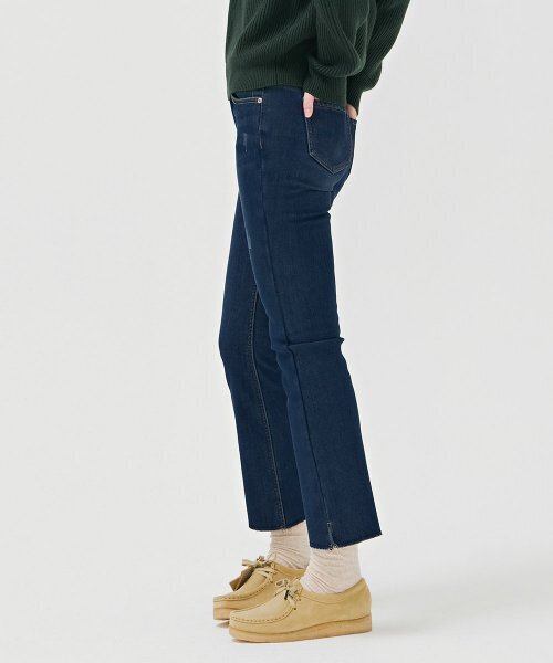 CHASECULT(チェイスカルト)の「レディースミンクボンディングブーツカットデニムパンツ-BGRG2358E0N(デニムパンツ・レディース・ブルー・67/70/76)」の3枚目の写真
