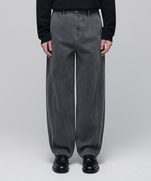 MUSINSA STANDARD（ムシンサスタンダード）の「ツイストセミバルーンデニムパンツ[グレー]（デニムパンツ・メンズ・その他・30/31/33/26/27/28/40/38/42/36/34/32/29）」の7枚目の写真