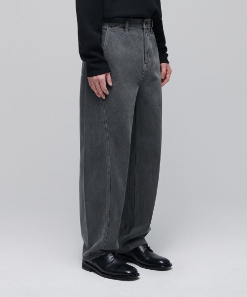 MUSINSA STANDARD（ムシンサスタンダード）の「ツイストセミバルーンデニムパンツ[グレー]（デニムパンツ・メンズ・その他・30/31/33/26/27/28/40/38/42/36/34/32/29）」の12枚目の写真