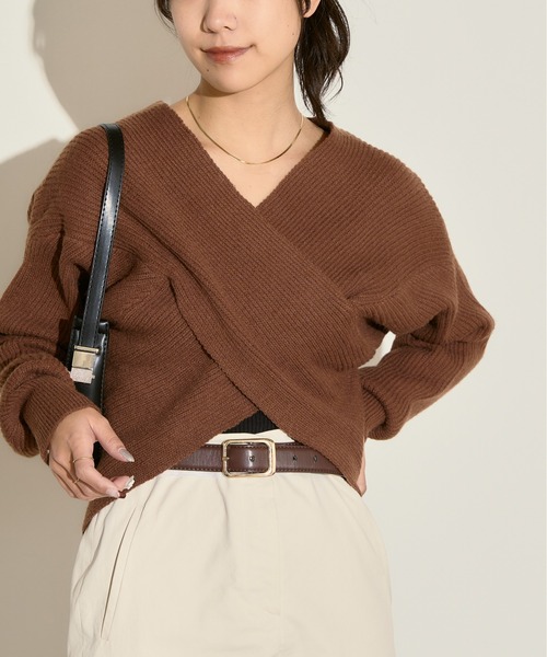H.TOKYO(エイチトウキョウ)の「フロントクロスVネックカシュクールニット(ニット/セーター・レディース・ベージュ/ブラウン/ブラック・FREE)」の13枚目の写真
