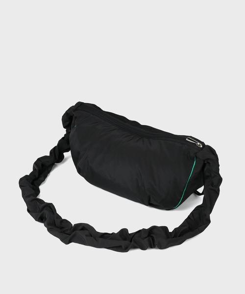 Paul Smith（ポールスミス）の「PSパッファー ショルダーバッグ / 555428 WB180S（ショルダーバッグ・レディース・ローズ/ブラック・FREE）」の7枚目の写真