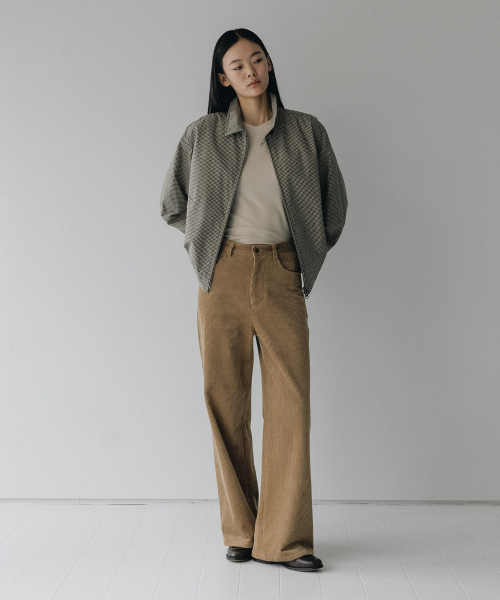 BLANKROOM HER（ブランクルームウーマン）の「ローブイネックTシャツ_LIGHT BEIGE（Tシャツ/カットソー・レディース・その他・ONE）」の4枚目の写真
