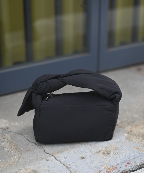 Marient(マリエント)の「Padding Square Mini Bag(ハンドバッグ・レディース・ブラック/ブラウン・FREE)」の8枚目の写真