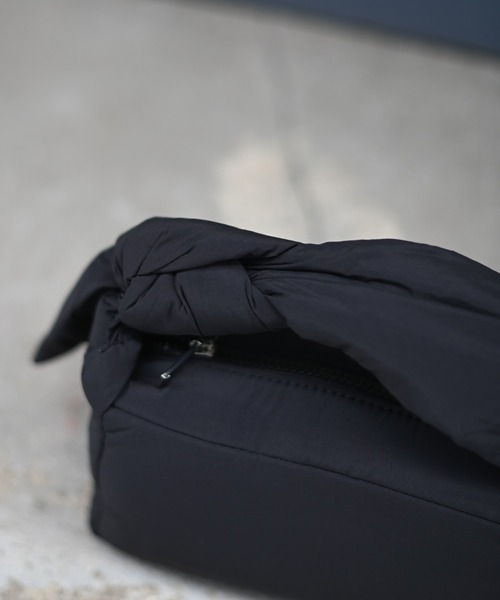 Marient(マリエント)の「Padding Square Mini Bag(ハンドバッグ・レディース・ブラック/ブラウン・FREE)」の9枚目の写真