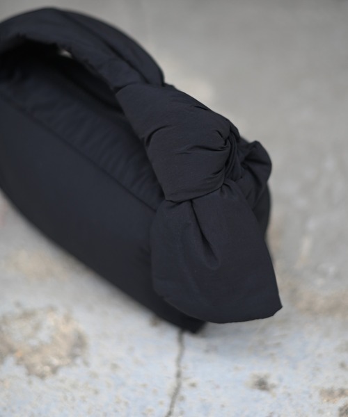 Marient(マリエント)の「Padding Square Mini Bag(ハンドバッグ・レディース・ブラック/ブラウン・FREE)」の10枚目の写真