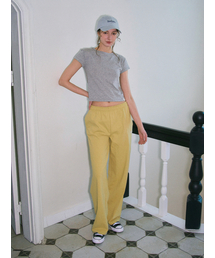 LILY HEIZE（リリーヘイズ）の「Kira Basic Sweatpants_YELLOW GREEN（スウェットパンツ）」