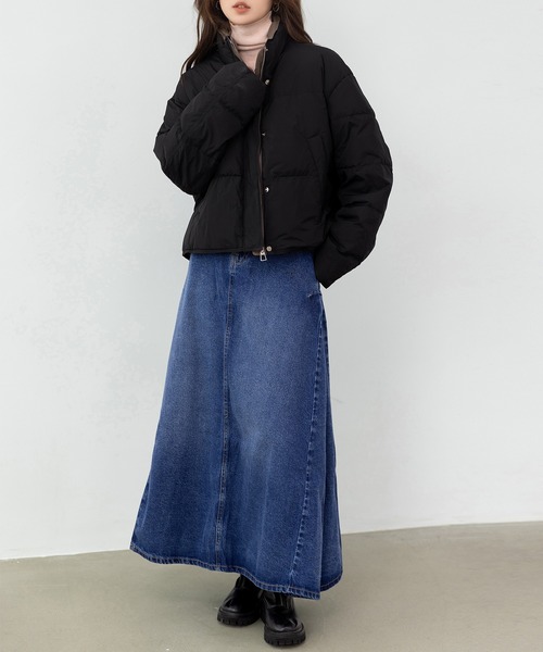 DAY CLOSET(デイ クローゼット)の「【バックゴム有】揺れ感メイクサイドプリーツ。Aラインロングデニムスカート(デニムスカート・レディース・ブルー/インディゴブルー/ネイビー/ブラック・L/M)」の14枚目の写真