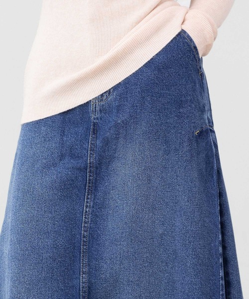 DAY CLOSET(デイ クローゼット)の「【バックゴム有】揺れ感メイクサイドプリーツ。Aラインロングデニムスカート(デニムスカート・レディース・ブルー/インディゴブルー/ネイビー/ブラック・L/M)」の8枚目の写真