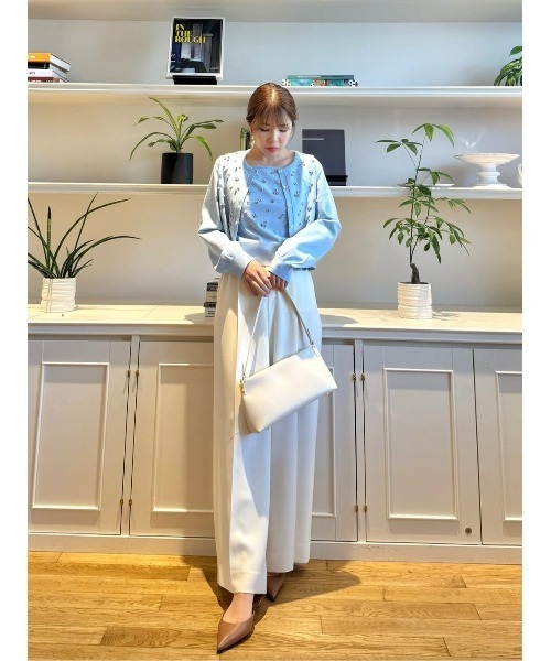 LOULOU WILLOUGHBY（ルルウィルビー）の「【LOULOU WILLOUGHBY】CHERRYビジューカーディガン（カーディガン/ボレロ・レディース・ブラック/サックスブルー/オフホワイト・2）」の9枚目の写真