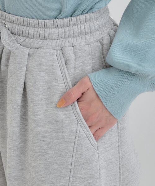 Cutie Blonde（キューティーブロンド）の「【洗濯機可/あったか/S-LL】裏起毛ストーン付き スウェットカーブパンツ（その他パンツ・レディース・ライトグレー/ブラック・04/03/02/01）」の15枚目の写真