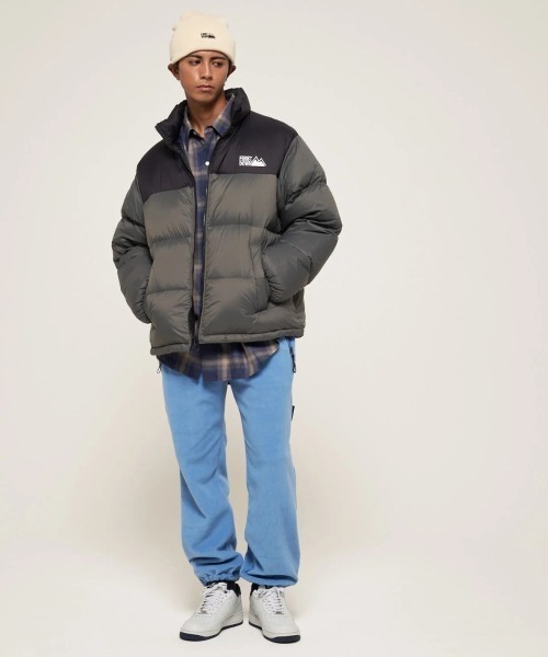 FIRST DOWN(ファーストダウン)の「FIRST DOWN LIGHT BUBBLE DOWN JKT(ファーストダウン ライトバブルダウンジャケット)(ダウンジャケット/コート・メンズ・パープル/グレー/ブラック・MEDIUM/X-LARGE/LARGE)」の14枚目の写真