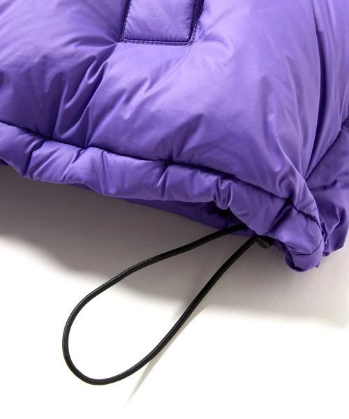 FIRST DOWN(ファーストダウン)の「FIRST DOWN LIGHT BUBBLE DOWN JKT(ファーストダウン ライトバブルダウンジャケット)(ダウンジャケット/コート・メンズ・パープル/グレー/ブラック・MEDIUM/X-LARGE/LARGE)」の21枚目の写真