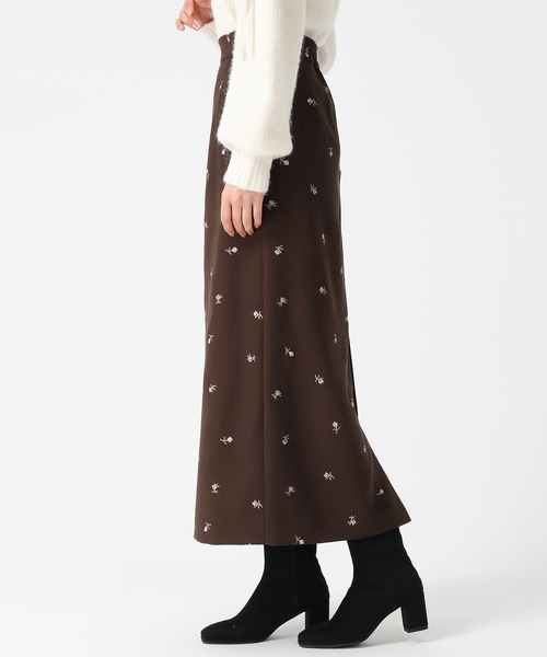 31 Sons de mode(トランテアン ソン ドゥ モード)の「2025秋冬新作 刺繍タイトスカート(スカート・レディース・ブルー/ブラウン/ベージュ・S/M)」の9枚目の写真