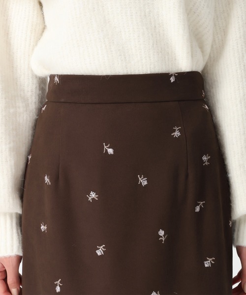 31 Sons de mode(トランテアン ソン ドゥ モード)の「2025秋冬新作 刺繍タイトスカート(スカート・レディース・ブルー/ブラウン/ベージュ・S/M)」の13枚目の写真