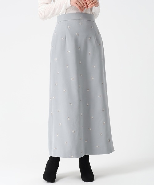 31 Sons de mode(トランテアン ソン ドゥ モード)の「2025秋冬新作 刺繍タイトスカート(スカート・レディース・ブルー/ブラウン/ベージュ・S/M)」の22枚目の写真