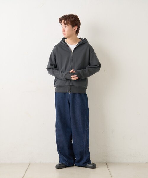 WHIMSIC(ウィムジック)の「【UNISEX/2サイズ展開】ピグメントダイ スタッズスウェット ジップパーカー(パーカー・レディース・ブラウン/チャコールグレー・1/2)」の9枚目の写真