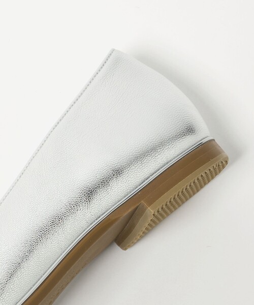 ODETTE E ODILE（オデットエオディール）の「ソフトVカット フラット15↓↑（パンプス・レディース・オフホワイト/シルバー/ベージュ・22.5cm/24.5cm/23cm/25cm/24cm/23.5cm/22cm）」の14枚目の写真