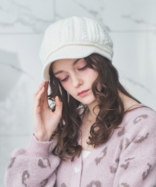 Lovilyn（ラヴィリン）の「ケーブルニットキャスケット（キャスケット・レディース・ブラック/ホワイト/ベージュ・FREE）」の2枚目の写真