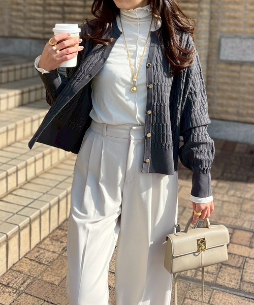 Emma Taylor（エマテイラー）の「ジオメトリックジャガードキーネックカーディガン（カーディガン/ボレロ・レディース・ブラック/ホワイト/チャコールグレー・FREE）」の13枚目の写真