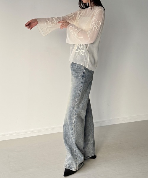 junoah（ジュノア）の「シアーフレアスリーブフラワーコード刺繍トップス（Tシャツ/カットソー・レディース・チャコール/アイボリー/ブラック・LARGE/MEDIUM/SMALL）」の15枚目の写真