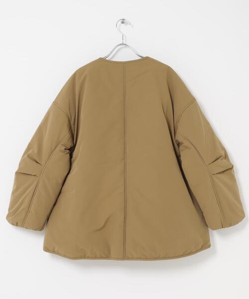 ITEMS URBANRESEARCH（アイテムズ アーバンリサーチ）の「テントシルエット中綿ブルゾン（ダウンジャケット/コート・レディース・ブラック/キャメル・FREE）」の12枚目の写真