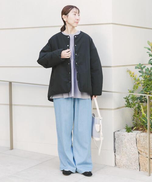 ITEMS URBANRESEARCH（アイテムズ アーバンリサーチ）の「テントシルエット中綿ブルゾン（ダウンジャケット/コート・レディース・ブラック/キャメル・FREE）」の17枚目の写真