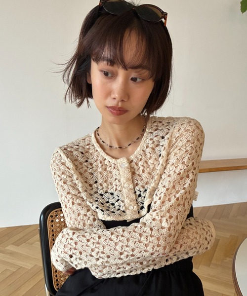 FUULLY STUDIO(フーリィーステューディオ)の「レースショートボレロ(カーディガン/ボレロ・レディース・ブラック/アイボリー・FREE)」の22枚目の写真