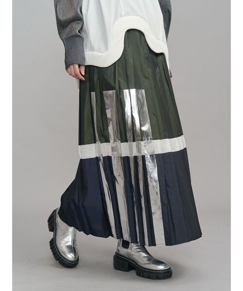 UN3D.(アンスリード)の「FOIL PRINT PLEATS SK / フォイルプリントプリーツスカート(スカート・レディース・カーキ/ライトグレー・38/36)」の11枚目の写真