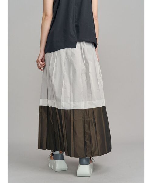 UN3D.(アンスリード)の「FOIL PRINT PLEATS SK / フォイルプリントプリーツスカート(スカート・レディース・カーキ/ライトグレー・38/36)」の21枚目の写真