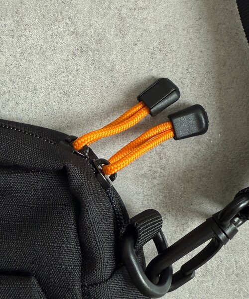 SIERRA DESIGNS（シェラデザイン）の「【SIERRA DESIGNS】別注縦型ミニショルダー（トートバッグ・レディース・ネイビー/ブラック・FREE）」の9枚目の写真