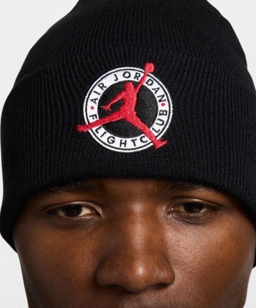 JORDAN BRAND(ジョーダンブランド)の「JORDAN BRAND Jordan Flight Club Peak Beanie(ジョーダンブランド ジョーダン フライト クラブ ピーク ビーニー)(ニットキャップ/ビーニー・メンズ・ブラック/ベージュ系・ONE SIZE)」の6枚目の写真