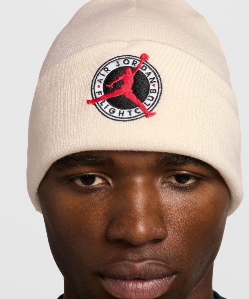 JORDAN BRAND(ジョーダンブランド)の「JORDAN BRAND Jordan Flight Club Peak Beanie(ジョーダンブランド ジョーダン フライト クラブ ピーク ビーニー)(ニットキャップ/ビーニー・メンズ・ブラック/ベージュ系・ONE SIZE)」の10枚目の写真