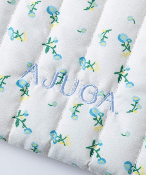 AJUGA.(アジュガ)の「メルトキルティング撥水シューズケース(トートバッグ・レディース・ネイビー/ホワイト・ONE SIZE)」の5枚目の写真