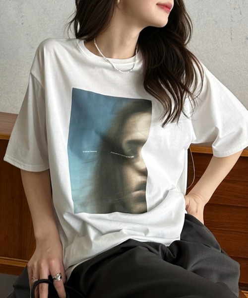 Eclat one(エクラワン)の「【Eclat one】フォトプリント Tシャツ(Tシャツ/カットソー・レディース・ブルー/オフホワイト/ライム・FREE)」の3枚目の写真