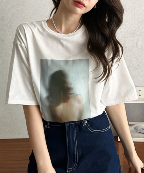 Eclat one(エクラワン)の「【Eclat one】フォトプリント Tシャツ(Tシャツ/カットソー・レディース・ブルー/オフホワイト/ライム・FREE)」の5枚目の写真