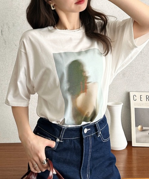 Eclat one(エクラワン)の「【Eclat one】フォトプリント Tシャツ(Tシャツ/カットソー・レディース・ブルー/オフホワイト/ライム・FREE)」の18枚目の写真
