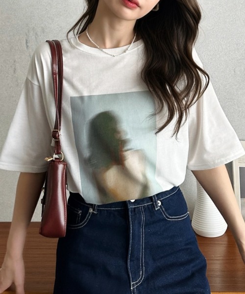 Eclat one(エクラワン)の「【Eclat one】フォトプリント Tシャツ(Tシャツ/カットソー・レディース・ブルー/オフホワイト/ライム・FREE)」の17枚目の写真