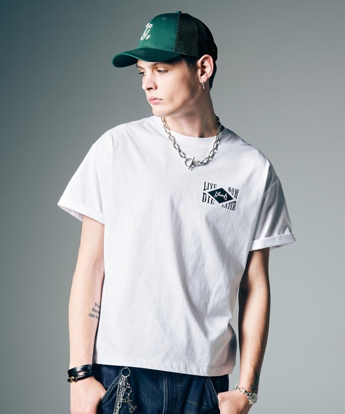 glamb(グラム)の「Locals Only T-Shirt / ローカルズオンリーTシャツ(Tシャツ/カットソー・メンズ・ホワイト/ブラック/ネイビー・S/M/L)」の3枚目の写真