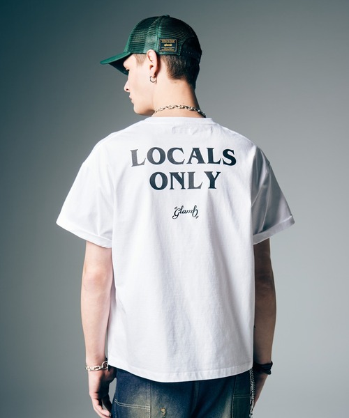 glamb(グラム)の「Locals Only T-Shirt / ローカルズオンリーTシャツ(Tシャツ/カットソー・メンズ・ホワイト/ブラック/ネイビー・S/M/L)」の10枚目の写真